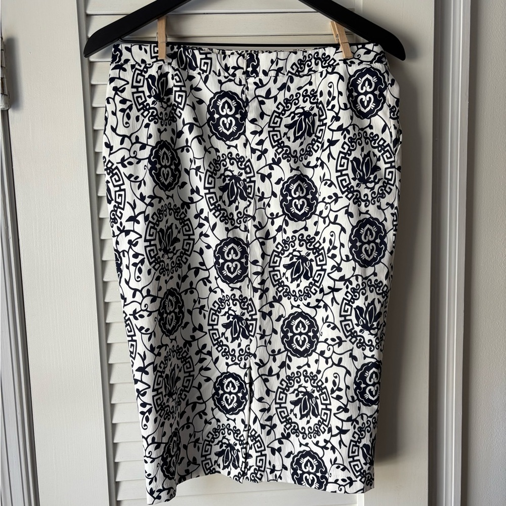 Navy and white pencil skirt